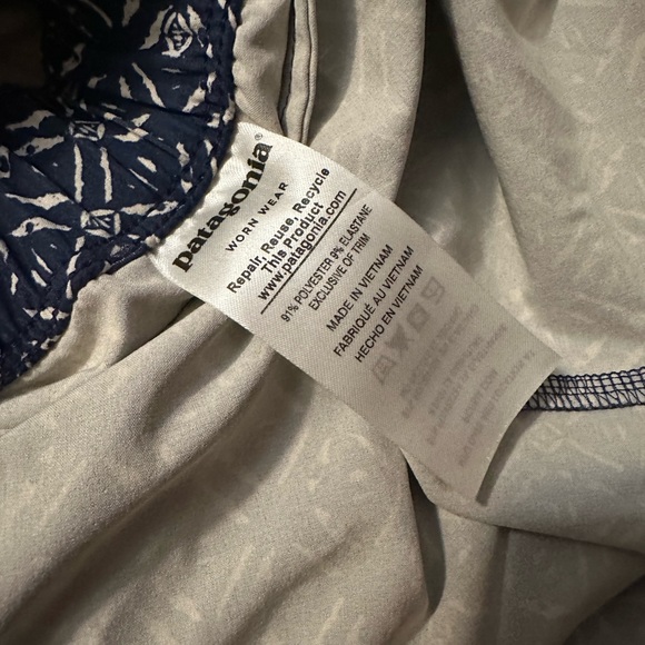 Patagonia - Fleetwith Dress Size S Navy - Picture 8 of 8